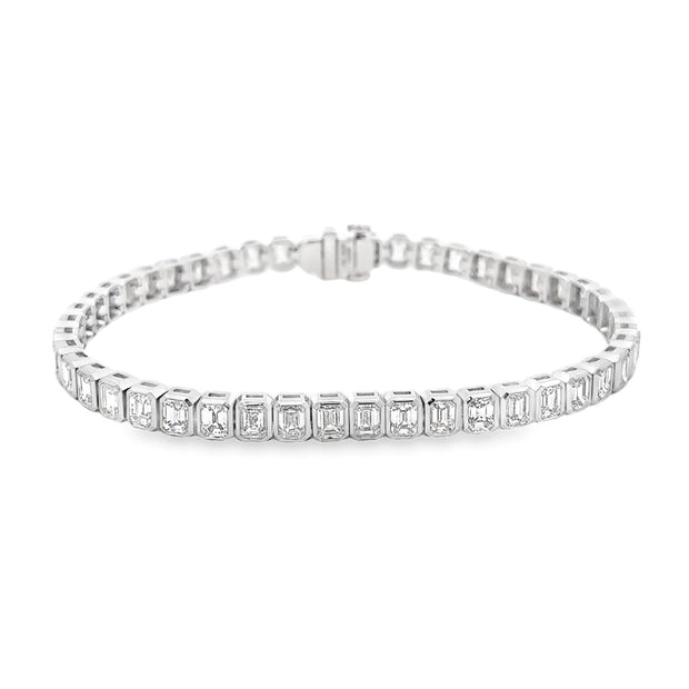 18K White Gold Emerald-Cut Diamond Tennis Bracelet